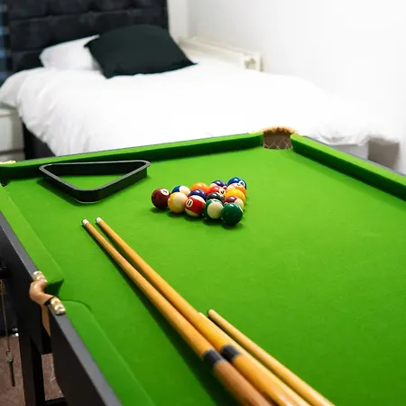 Spacious House - City Centre - Perfect For Contractors & Families - 3 Bed House - Pool Table & Parking! Reading Exterior photo